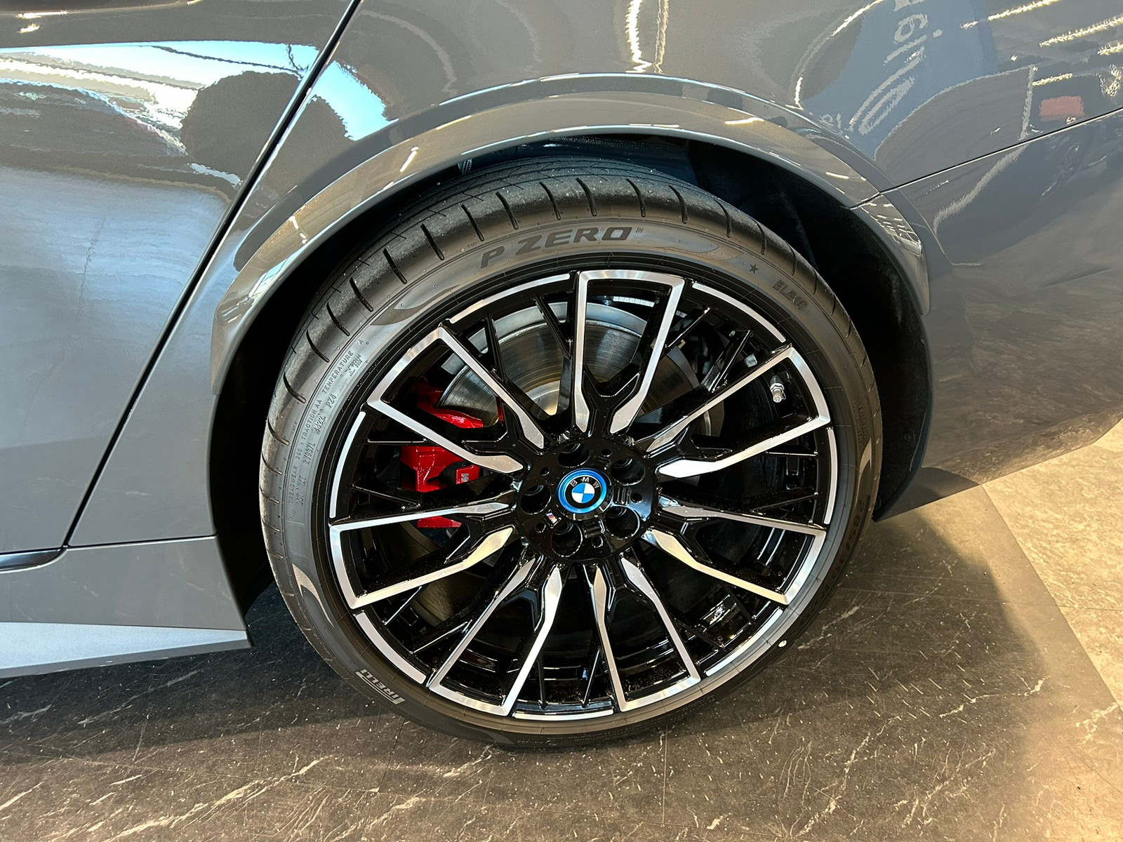 BMW i4 M50