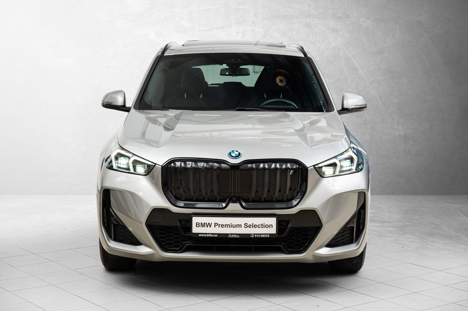 BMW iX1