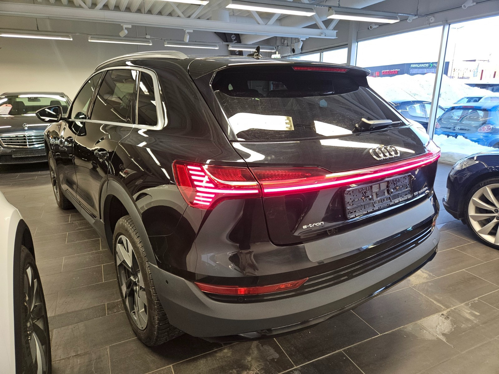 Audi e-tron