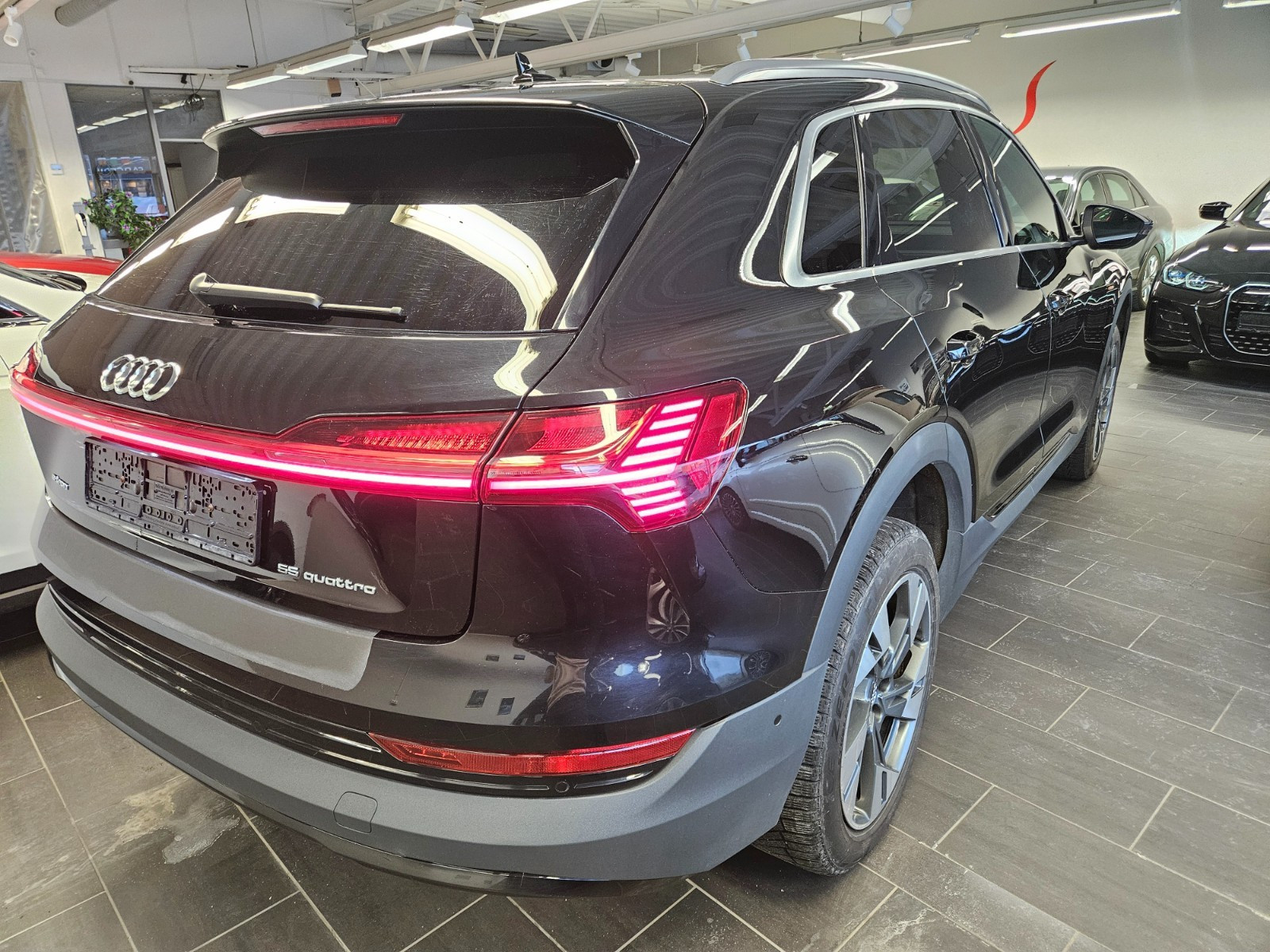Audi e-tron