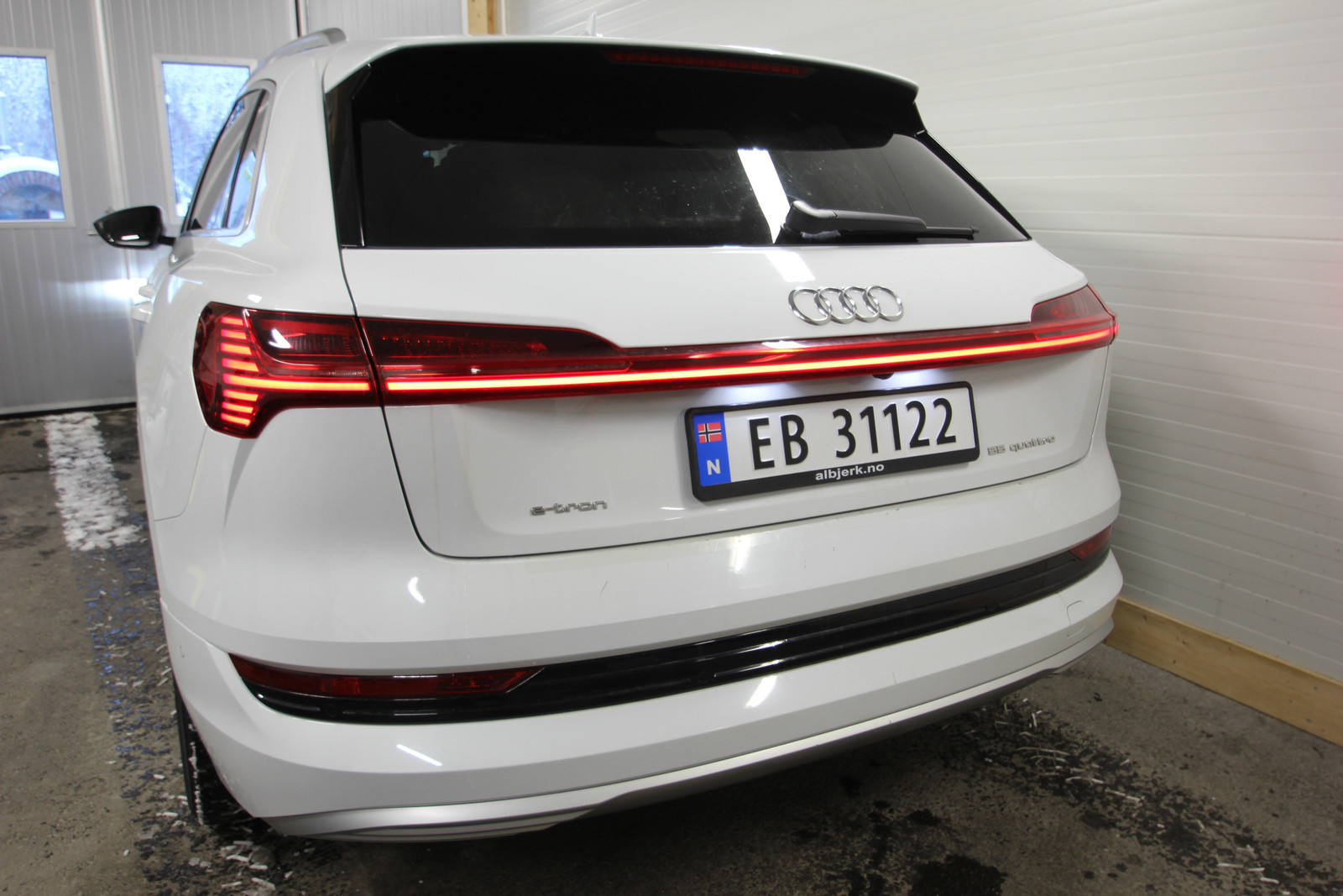 Audi e-tron