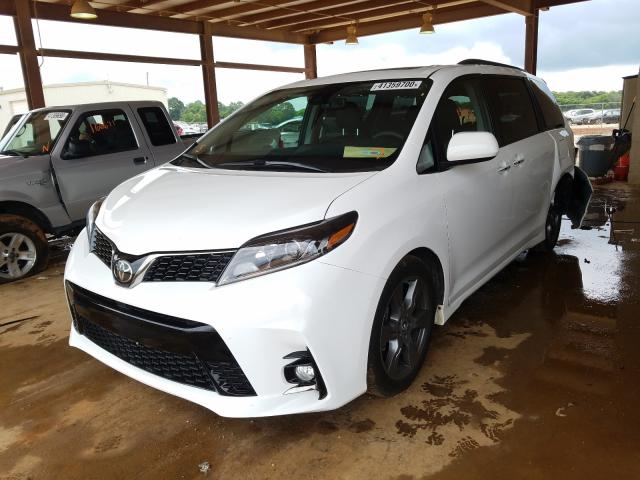 Toyota Sienna SE 2018