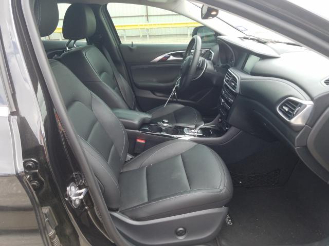 Infiniti QX30 Base 2018