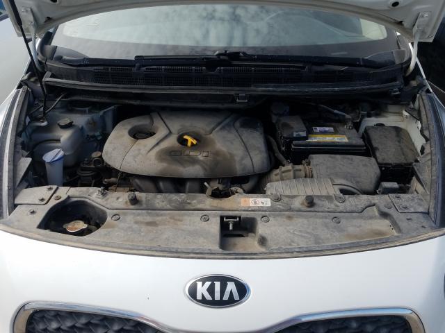KIA Rondo 2015