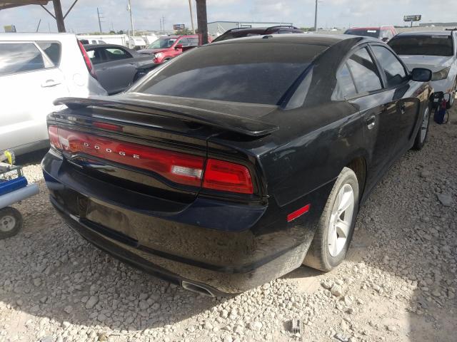 Dodge Charger SE 2012