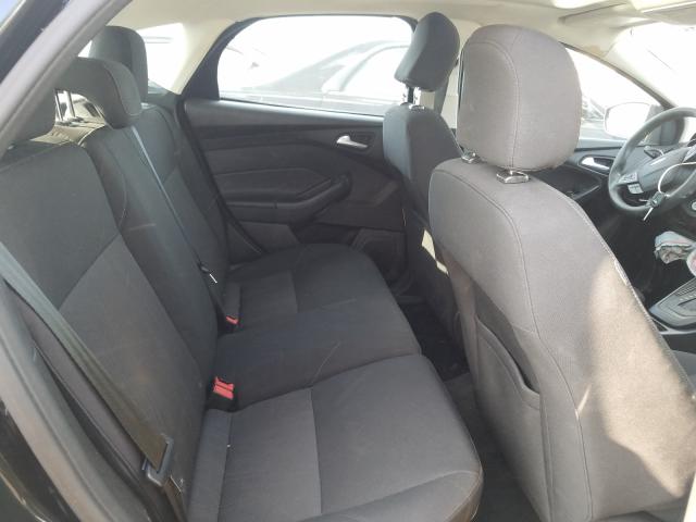 Ford Focus SE 2015