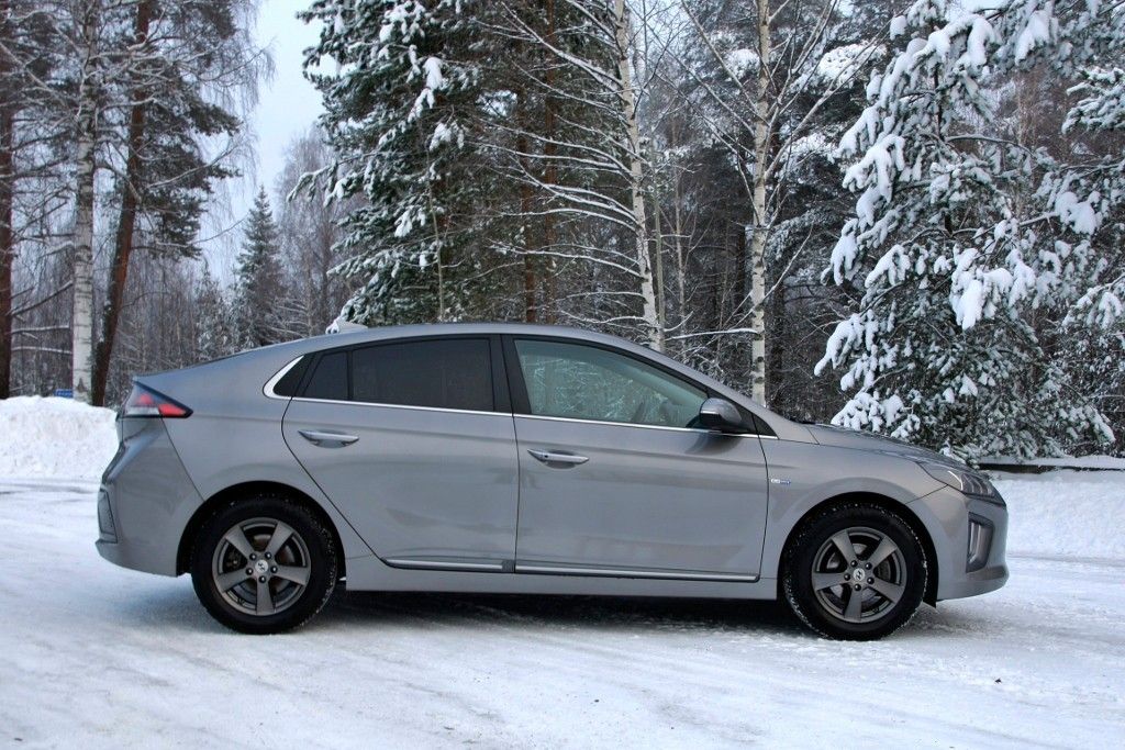 Hyundai IONIQ
