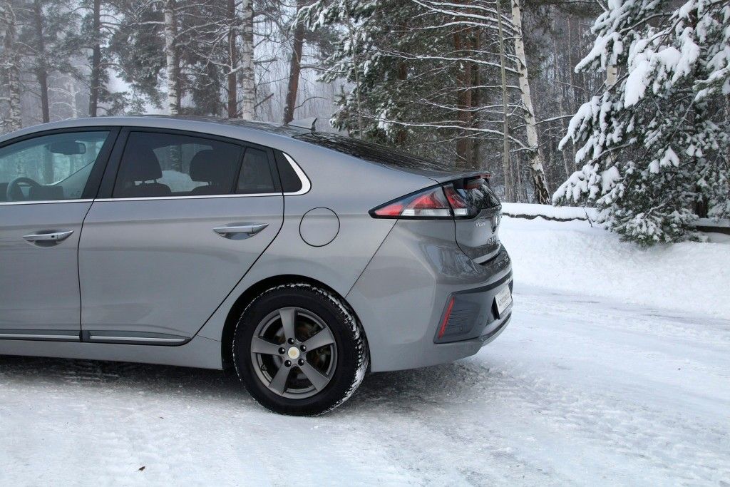 Hyundai IONIQ
