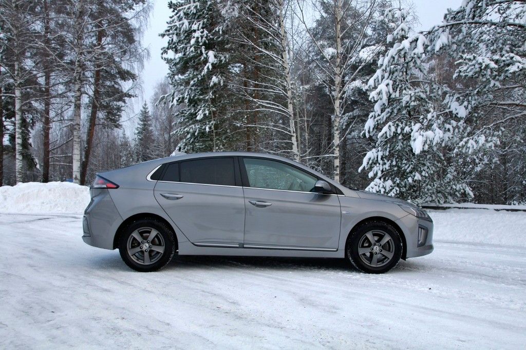 Hyundai IONIQ