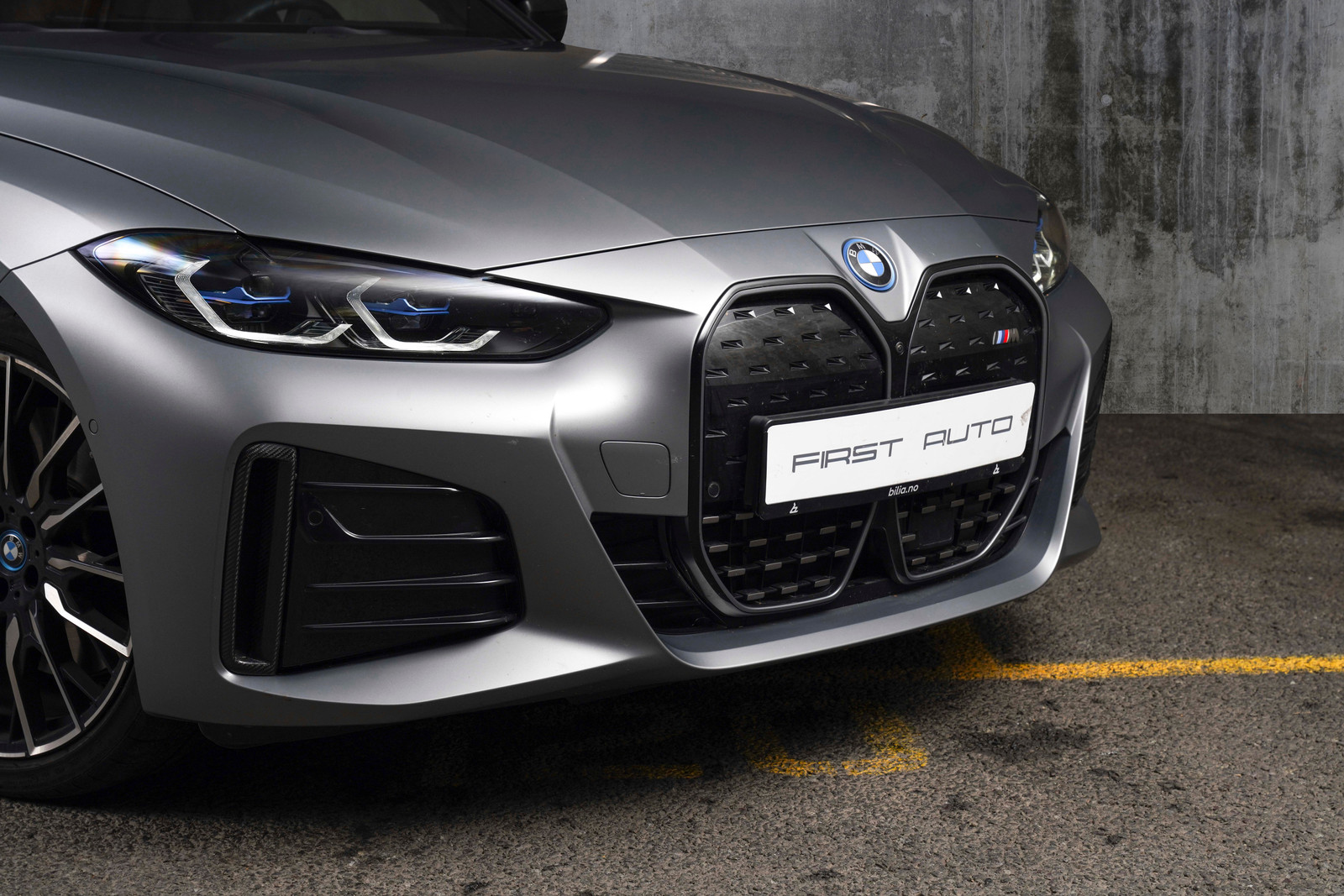 BMW i4 M50