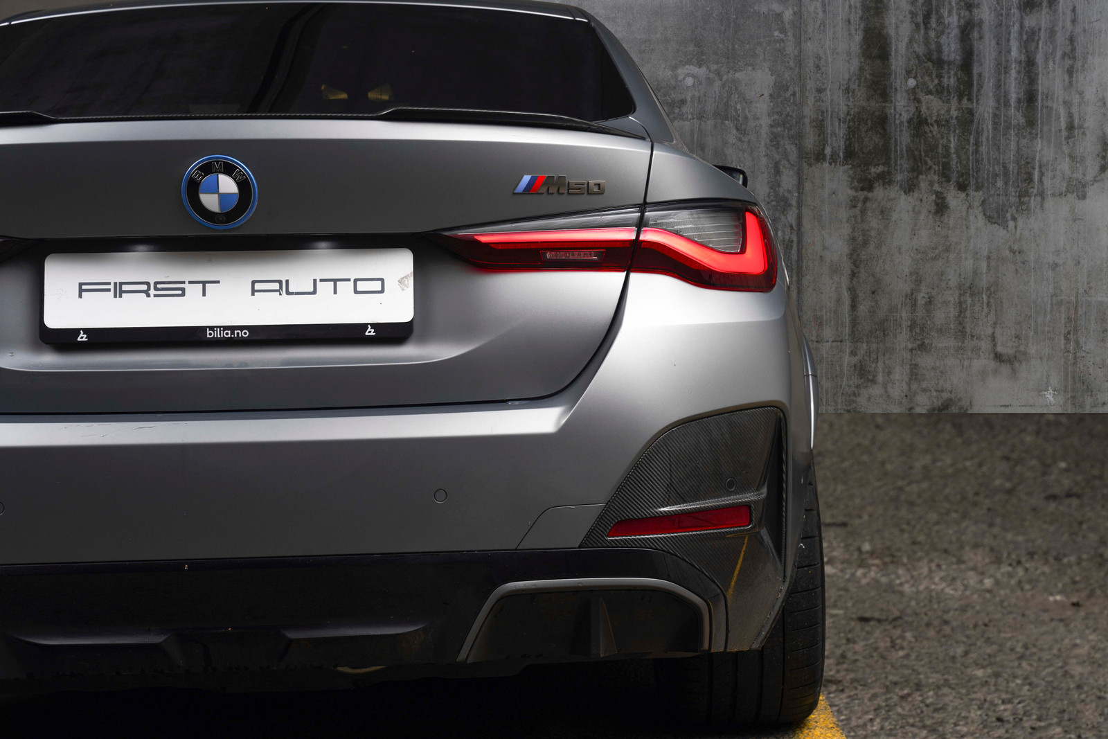 BMW i4 M50