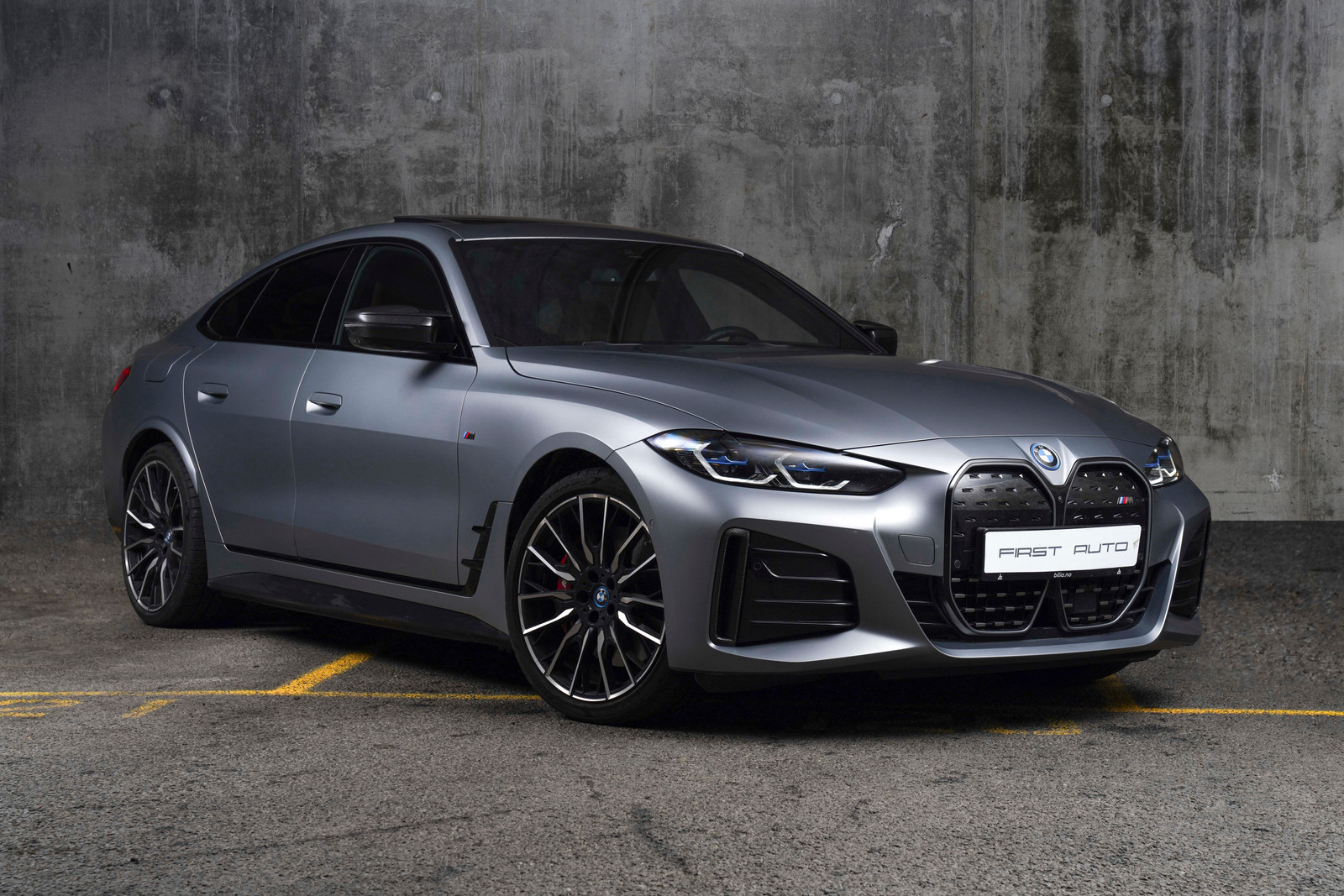 BMW i4 M50