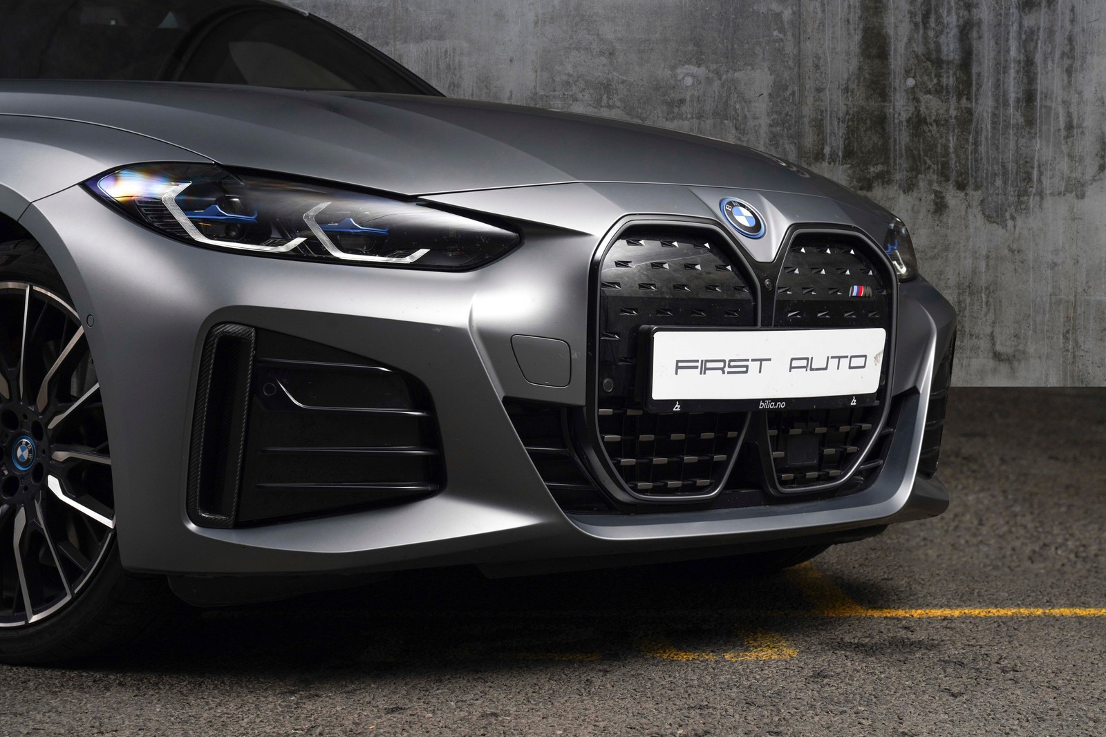 BMW i4 M50