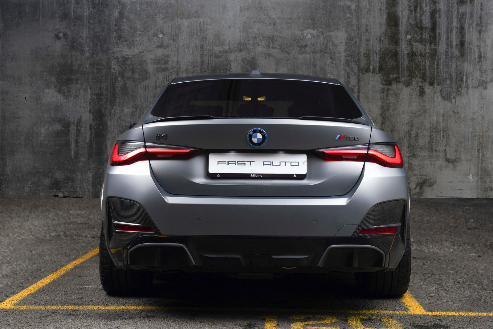 BMW i4 M50