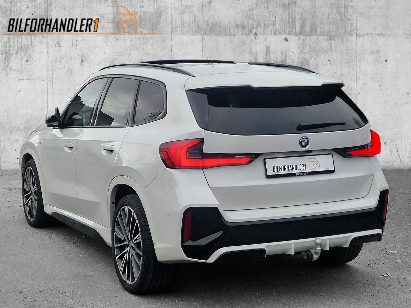 BMW iX1