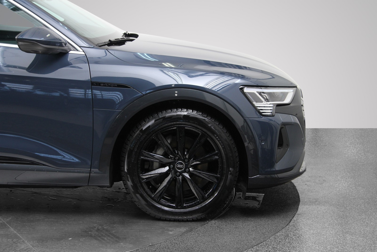 Audi Q8 e-tron