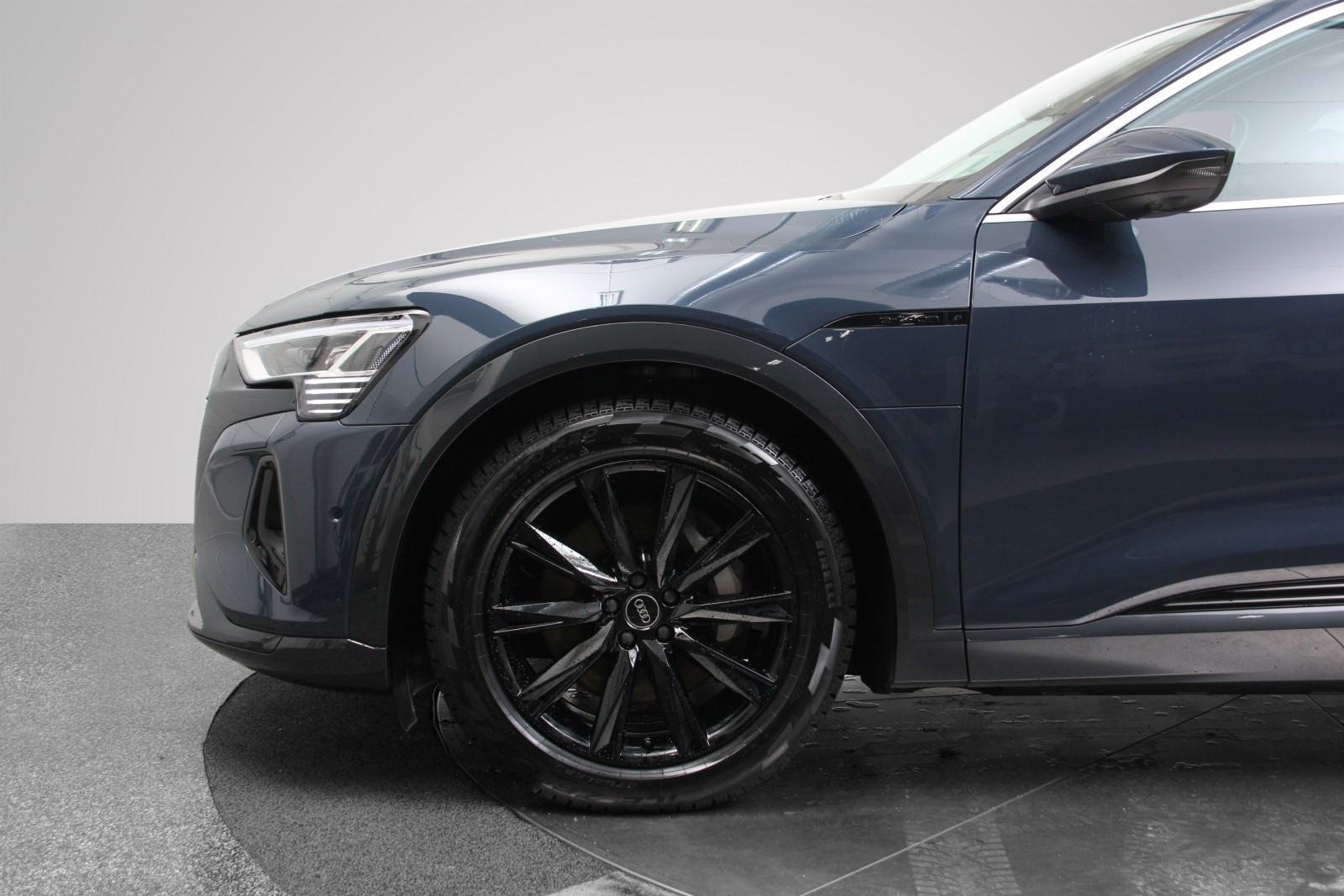 Audi Q8 e-tron