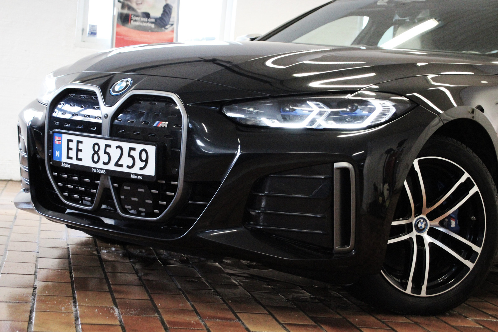 BMW i4 M50