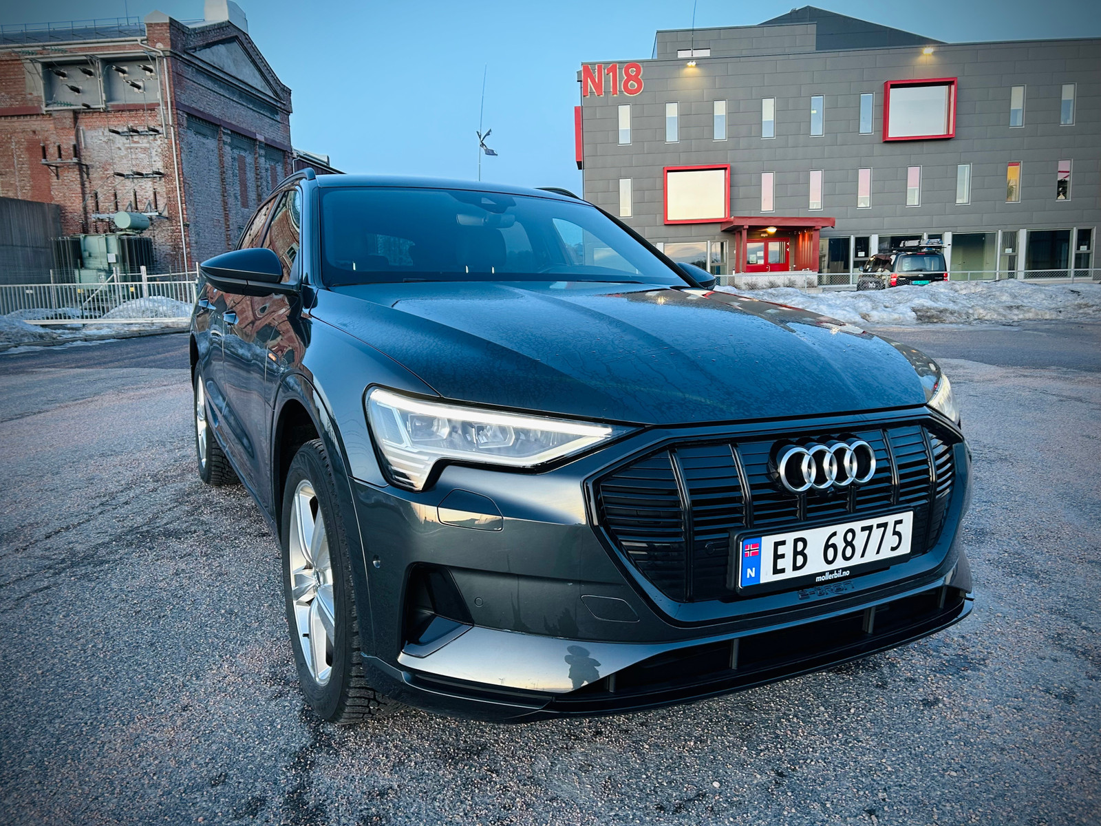 Audi e-tron