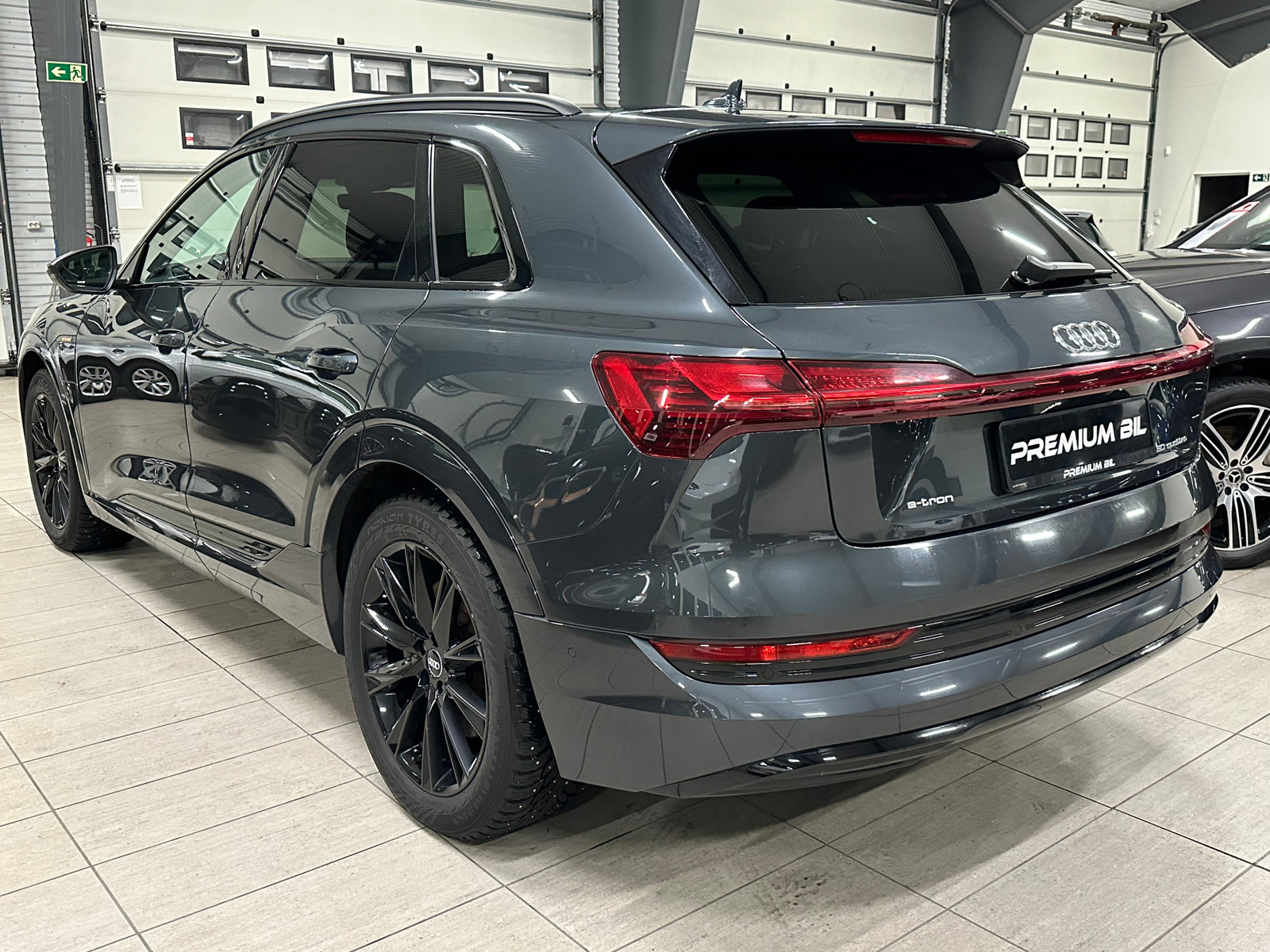 Audi e-tron