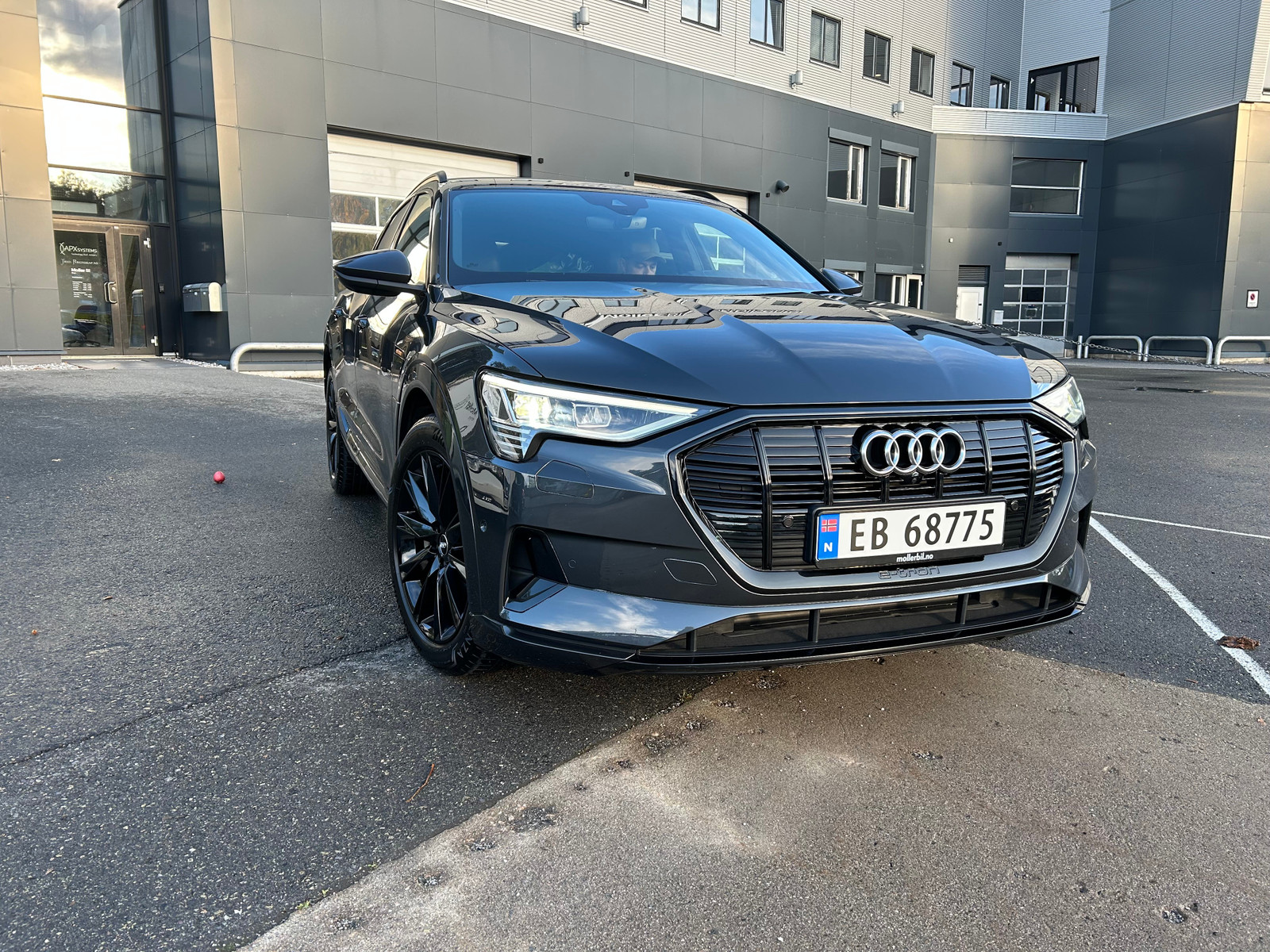 Audi e-tron