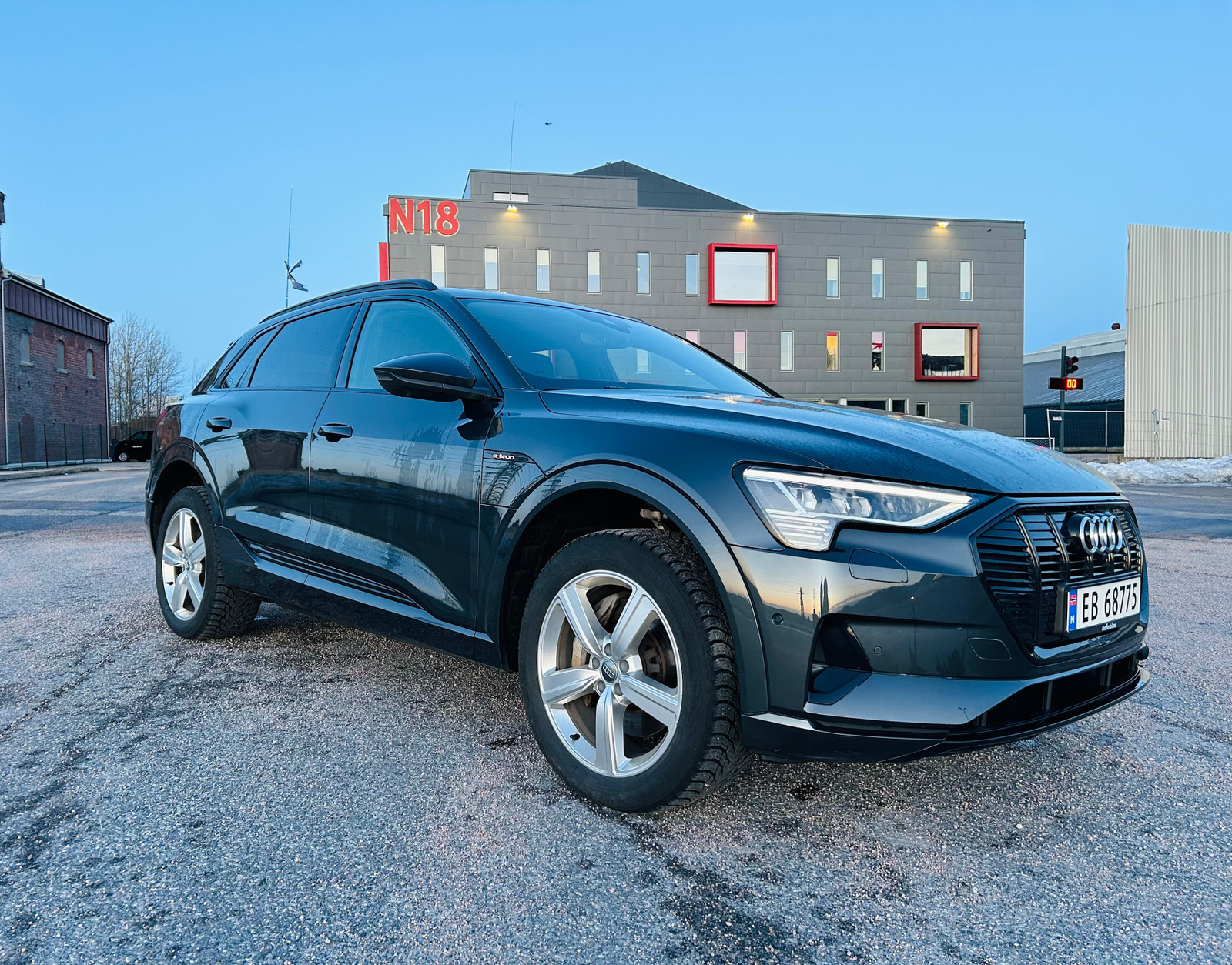 Audi e-tron