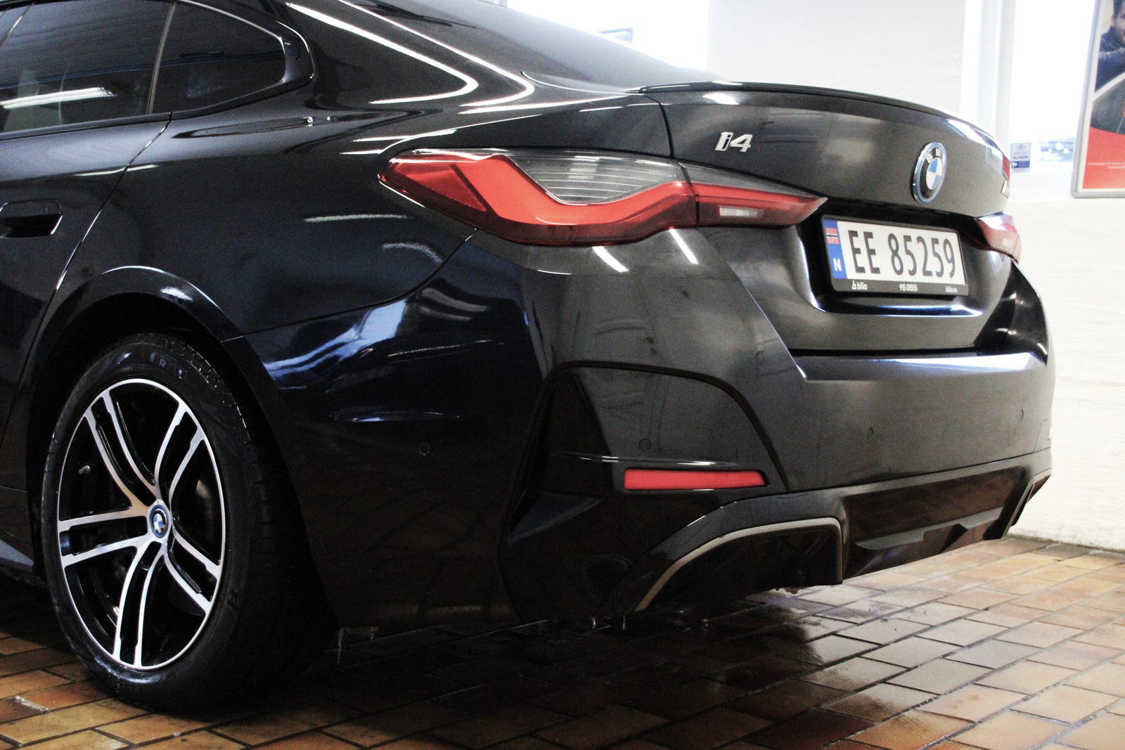 BMW i4 M50