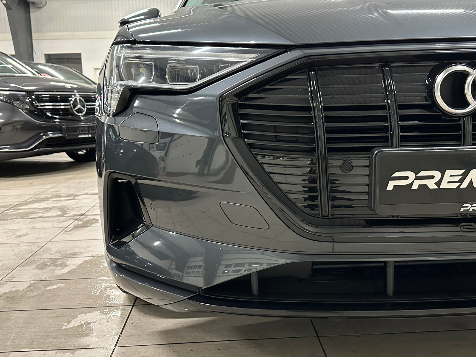 Audi e-tron