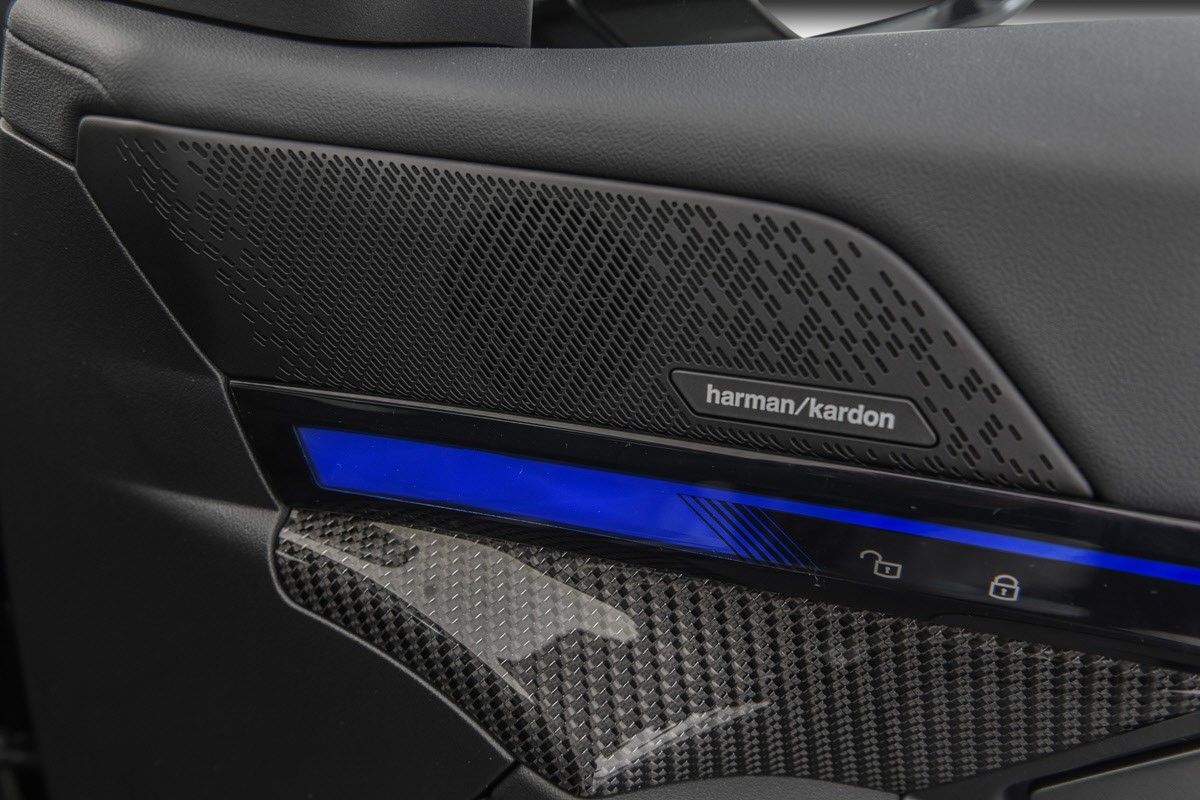 BMW i5 M60
