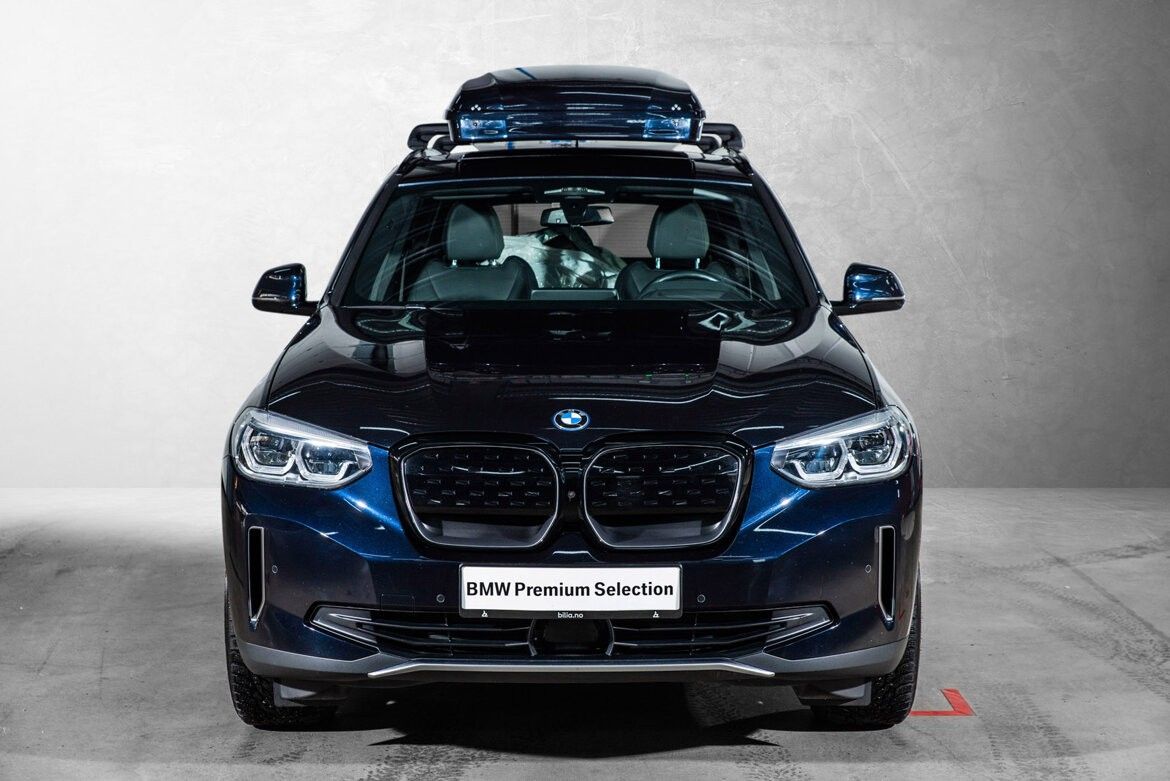 BMW iX3