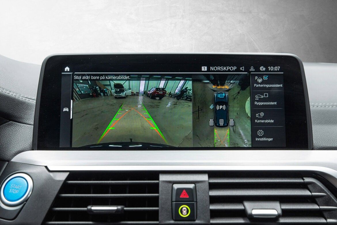 BMW iX3