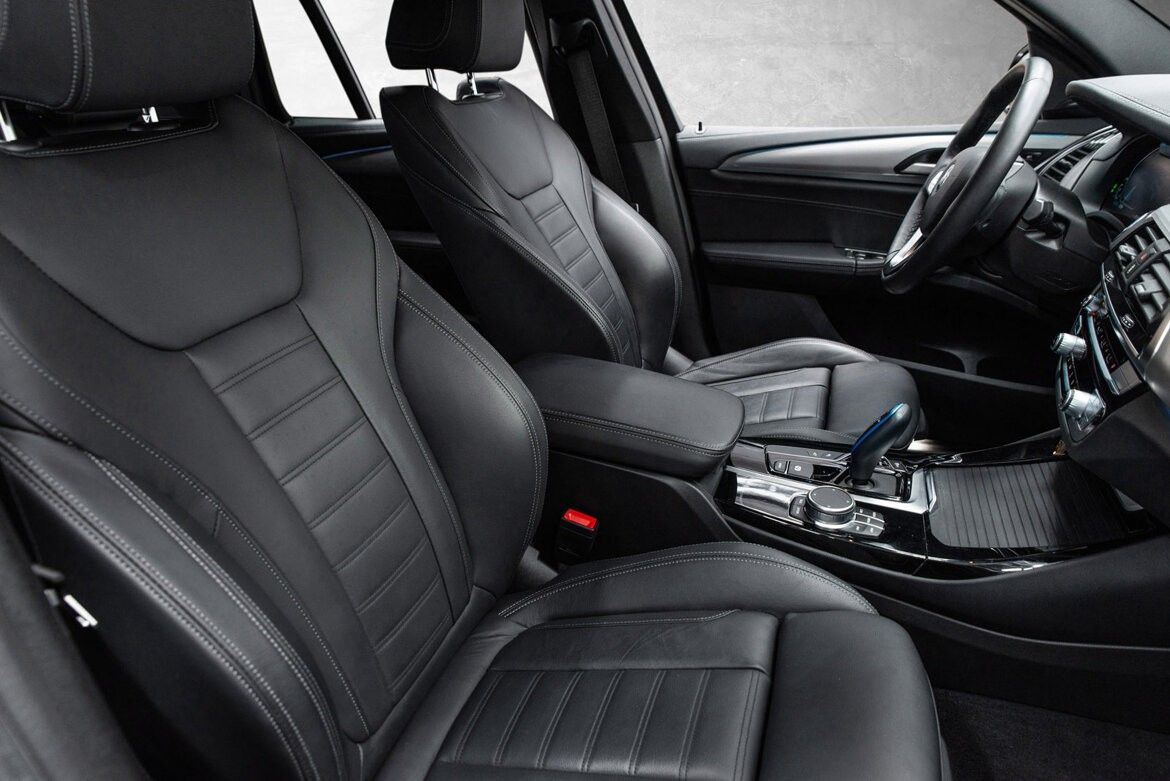 BMW iX3