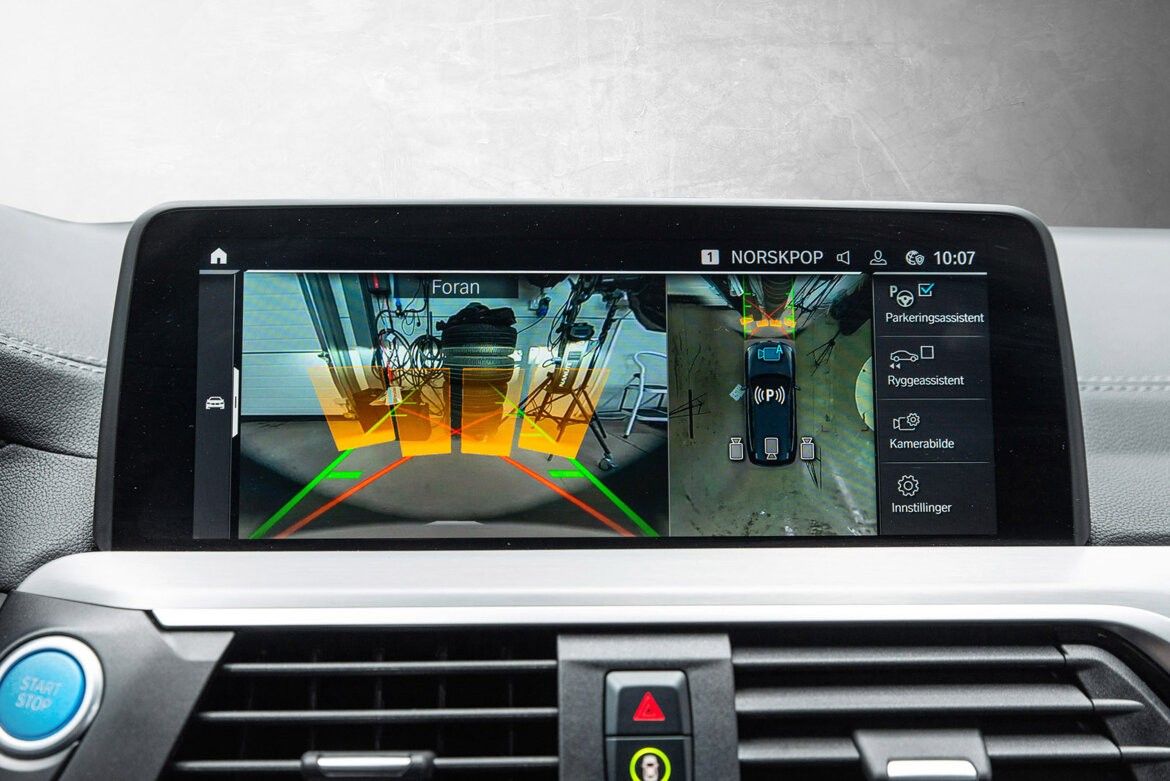 BMW iX3