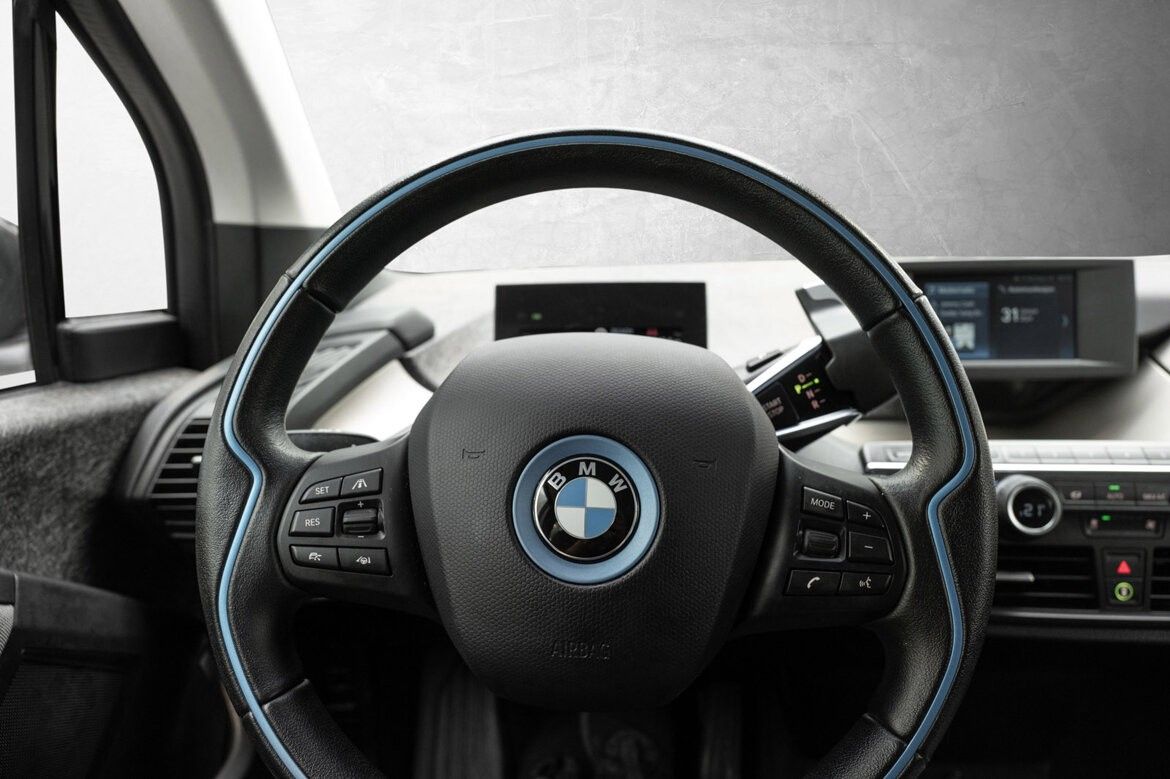 BMW i3