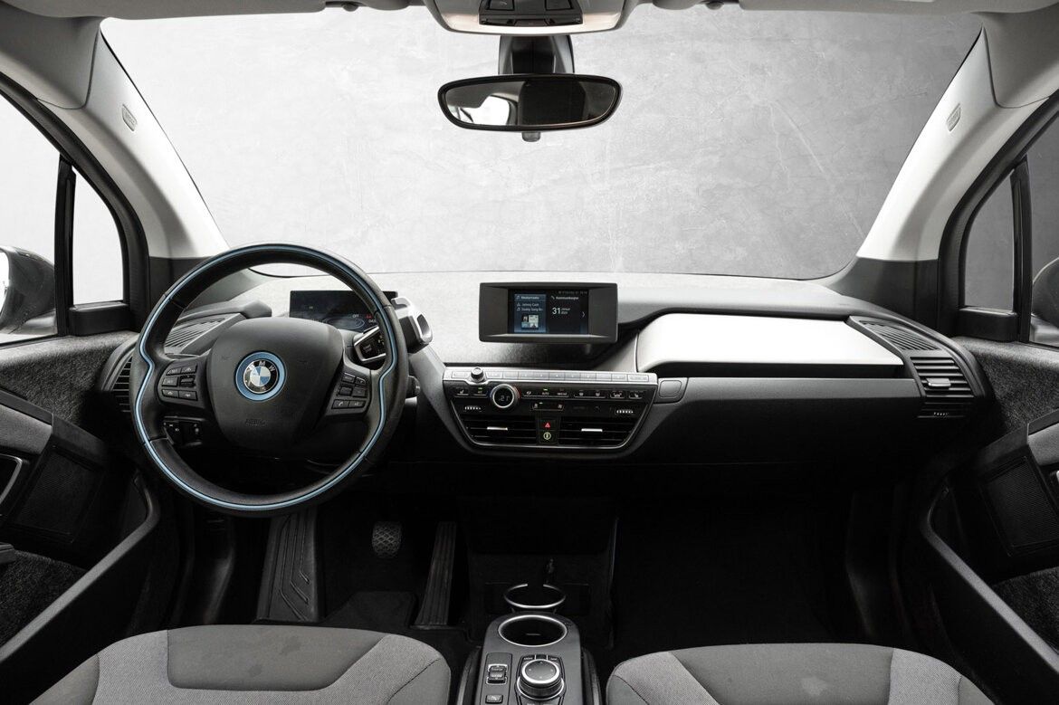 BMW i3