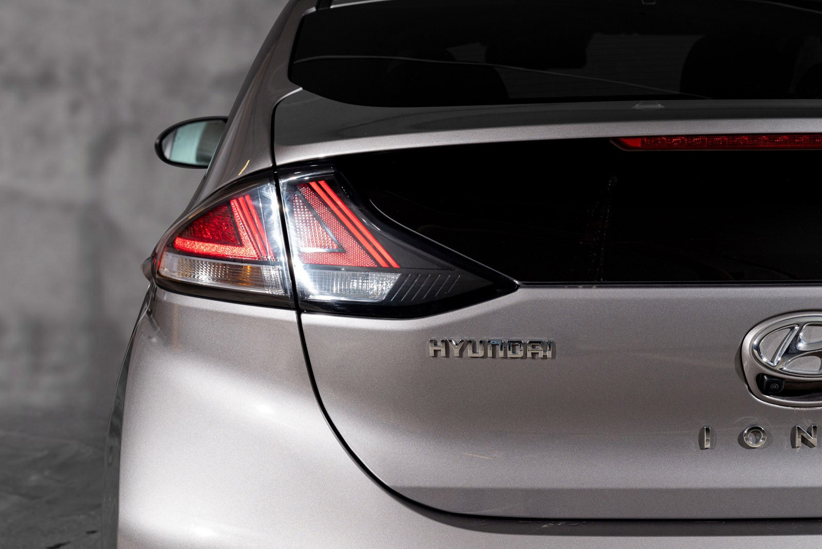 Hyundai IONIQ