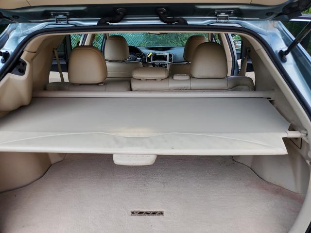 Toyota Venza LE 2012