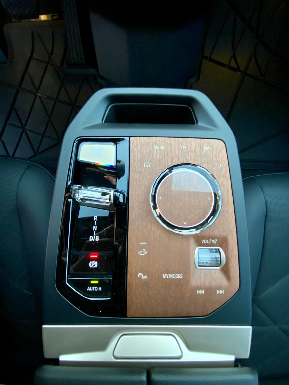 BMW iX xDrive 40