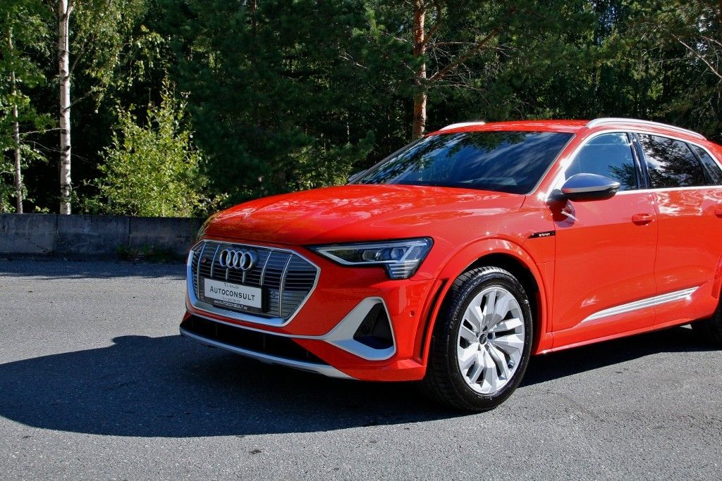 Audi e-tron