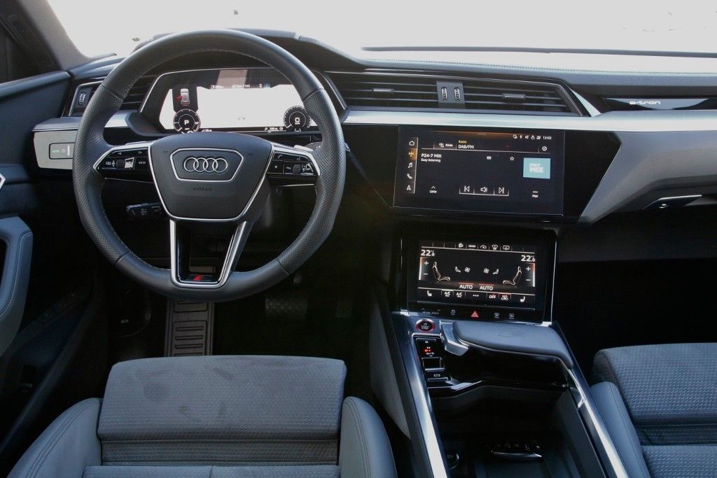 Audi e-tron