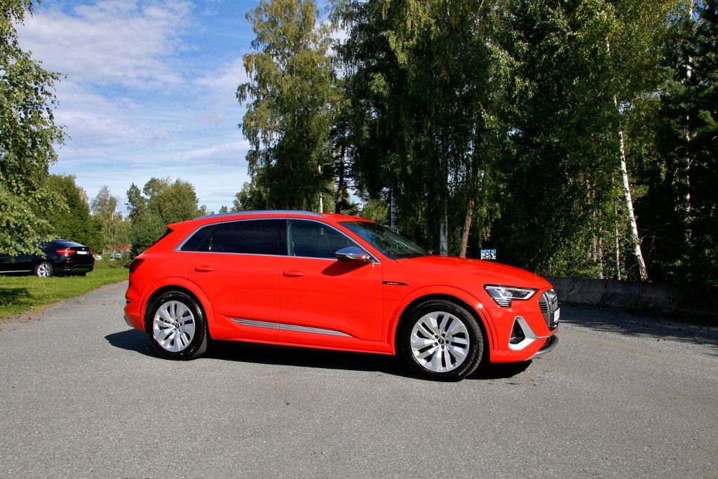 Audi e-tron