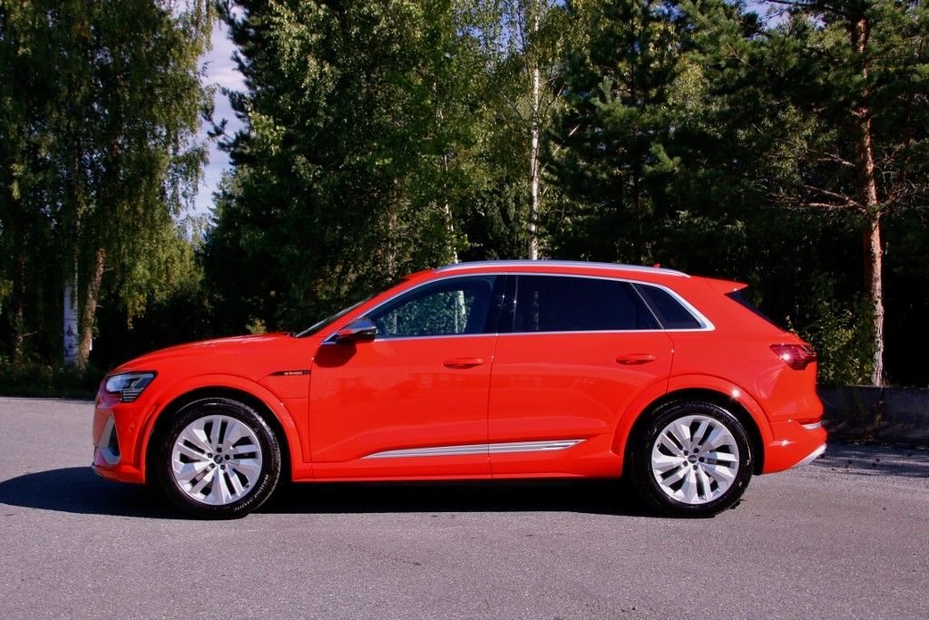 Audi e-tron