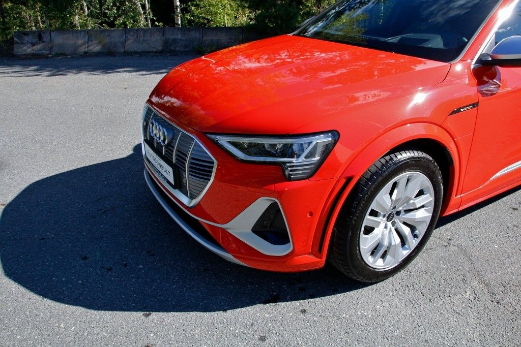 Audi e-tron