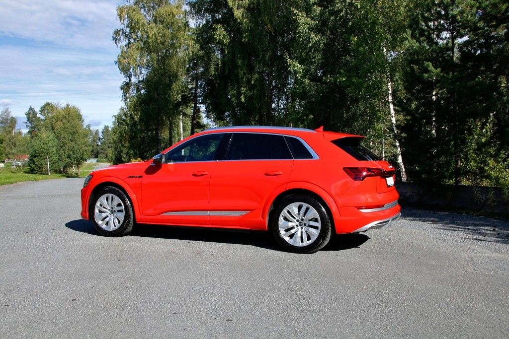 Audi e-tron