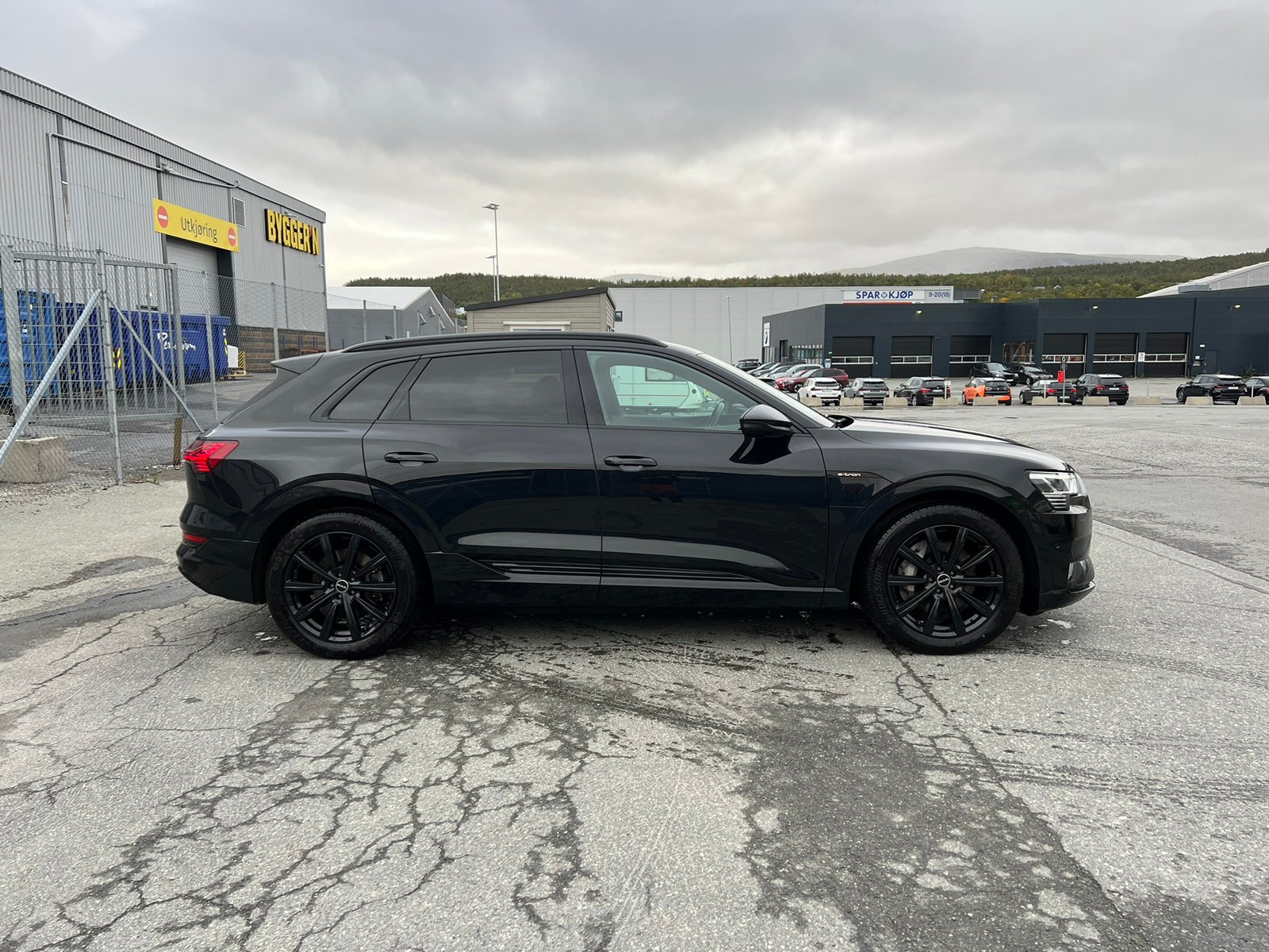 Audi e-tron