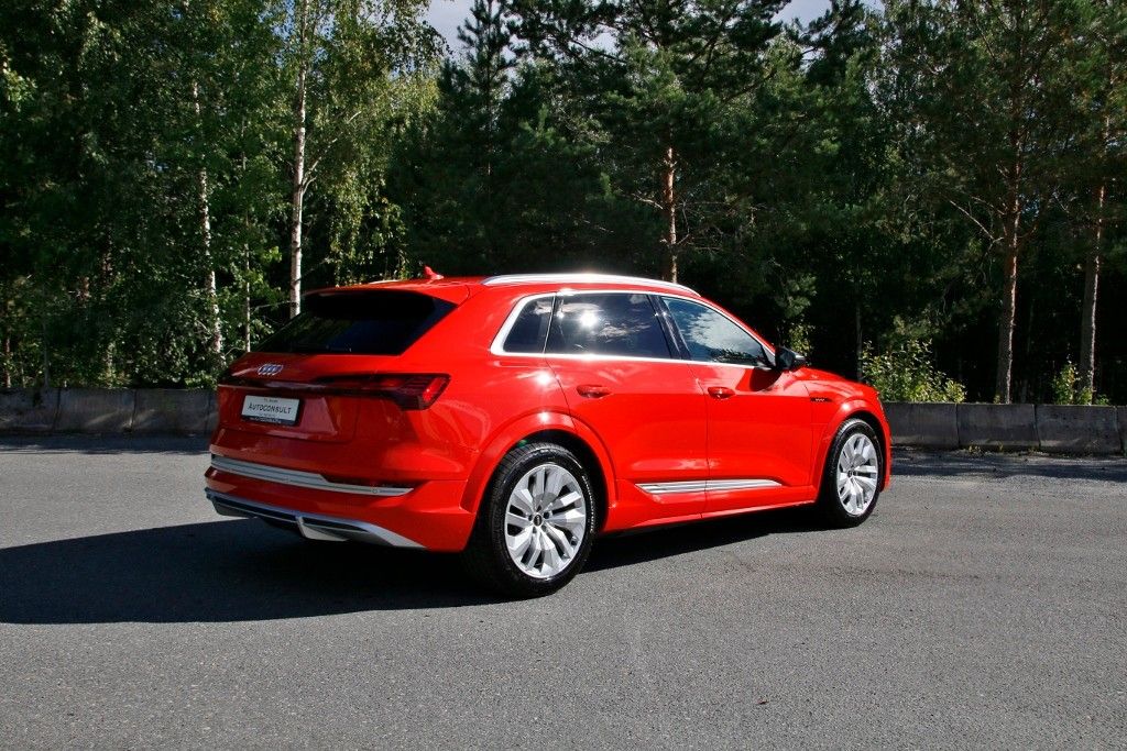 Audi e-tron