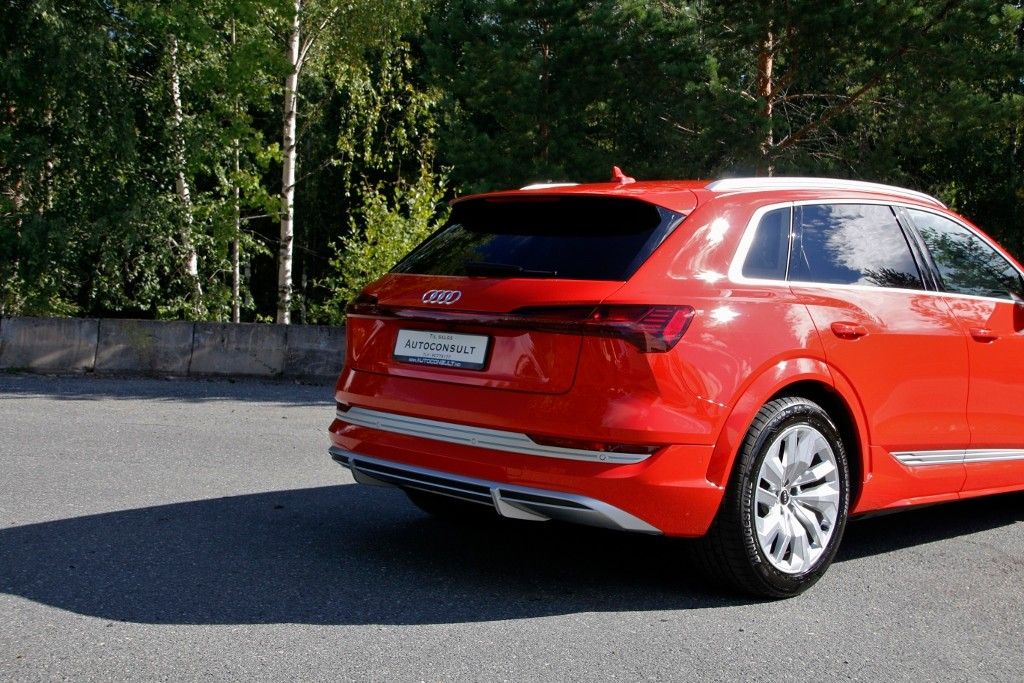 Audi e-tron