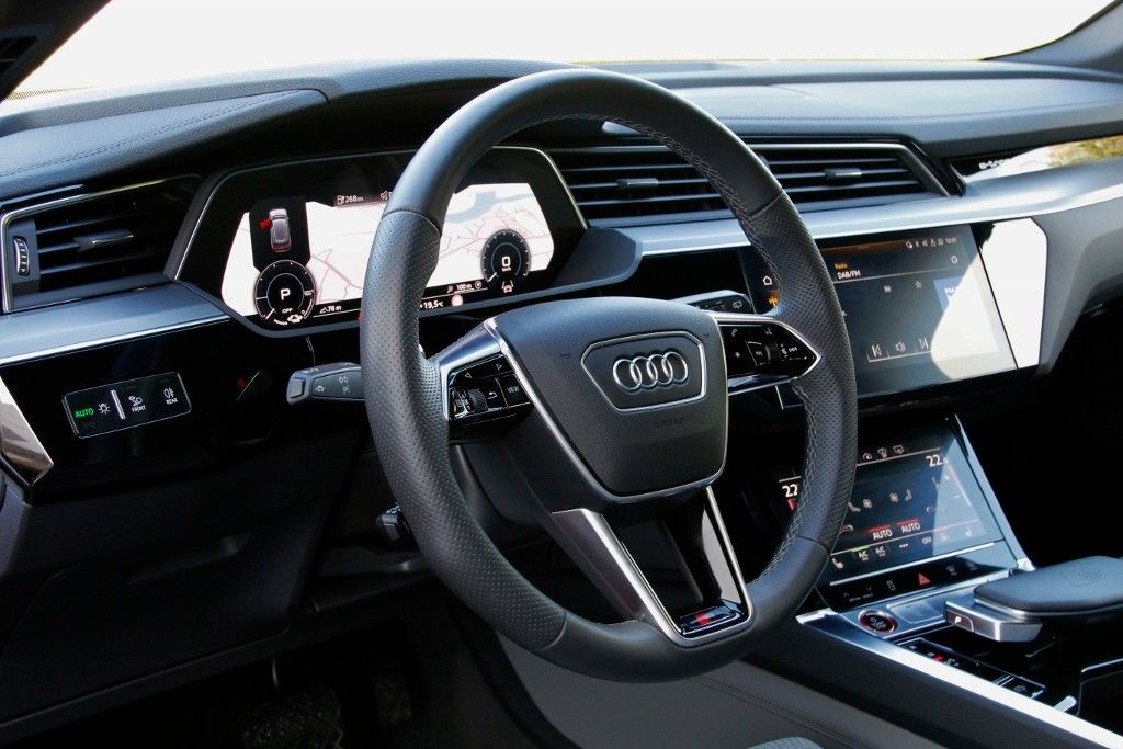 Audi e-tron