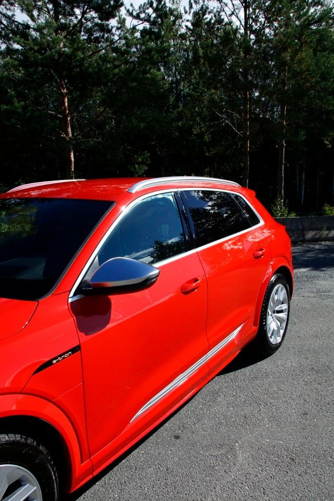 Audi e-tron