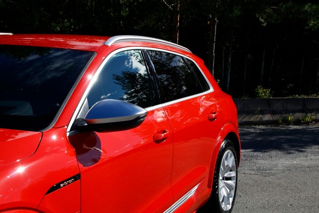 Audi e-tron